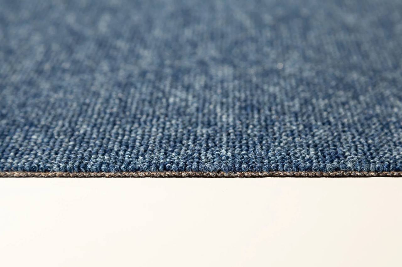 Blue 619318